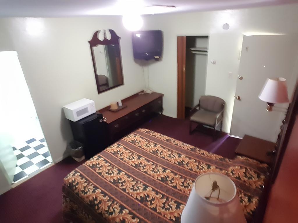 Travelers Motel Elko Szoba fotó